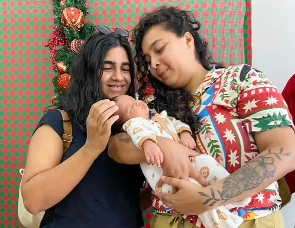 Mães ganham direito de registrar filho com dupla maternidade em Alagoinha, Agreste da Paraíba — Foto: Daniele Guimarães/Arquivo Pessoal